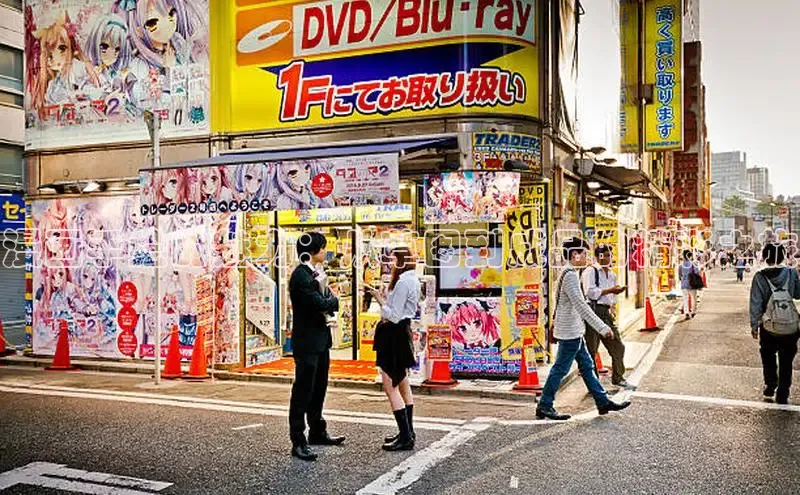 漫画手绘的魅力：从草图到成品的精彩之旅